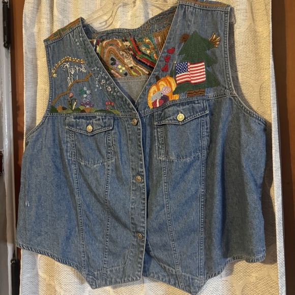 Republic Women's Sleeveless Denim Vest Embroidered Button Embellishments Size 26 - Picture 4 of 12